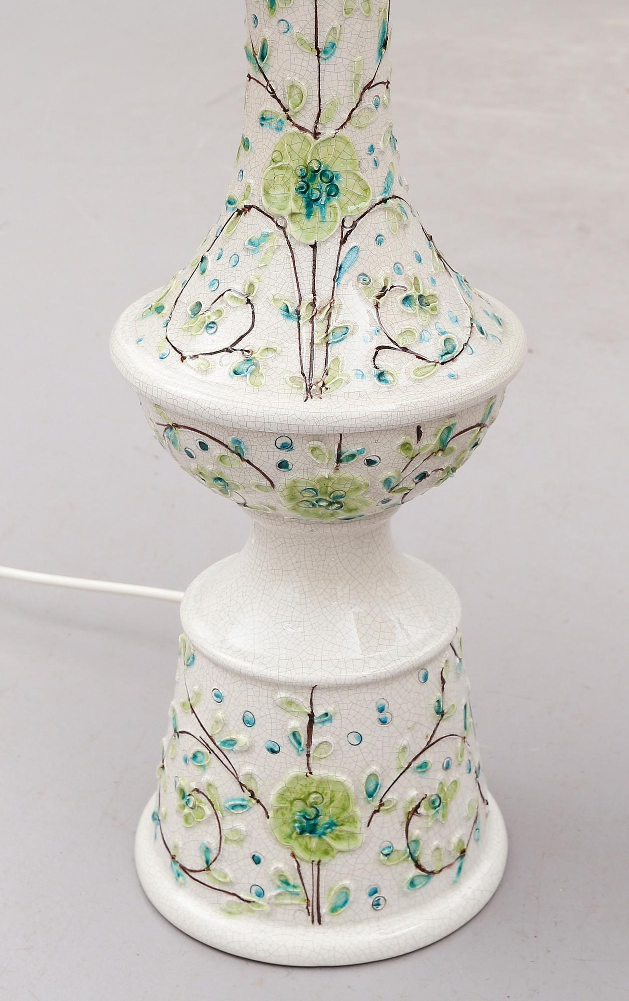 BORDSLAMPOR, 1 par, keramik, Italien, 1900-talets andra hälft.