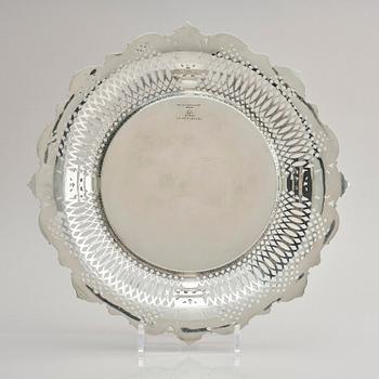 Praktskål med fat, sterling silver, Black, Starr & Frost, New York 1874-1908.