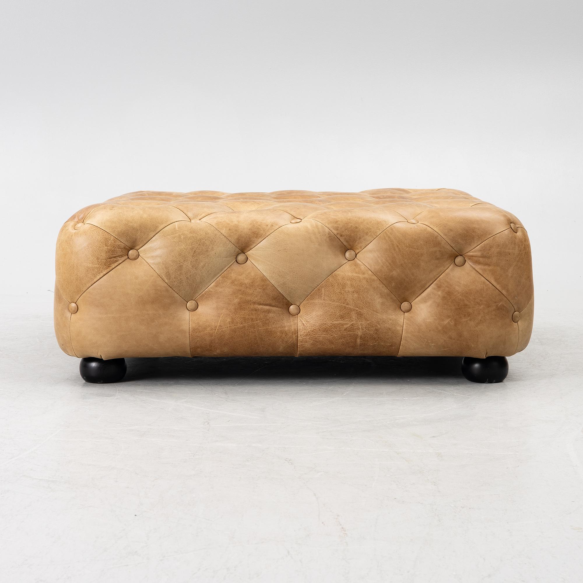 Pouf/ottoman, contemporary production.