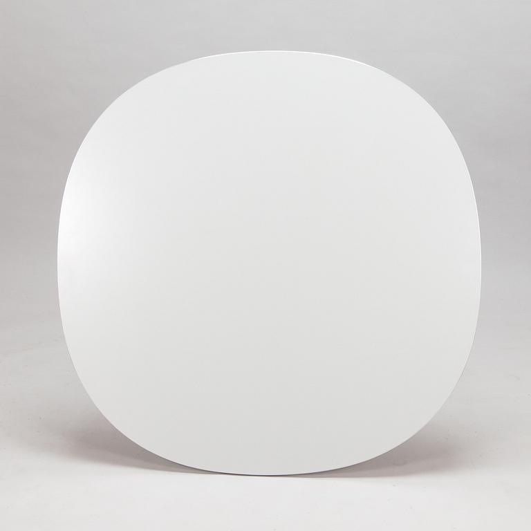 Piet Hein & Bruno Mathsson, matbord, "Superellips", Fritz Hansen, Danmark, 1997.