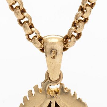 Necklace in 14K gold, with a pendant in the shape of a scarab.