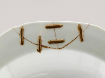 SAMLING KINESISKT PORSLIN, ca 14 delar, 1700-/1800-tal.