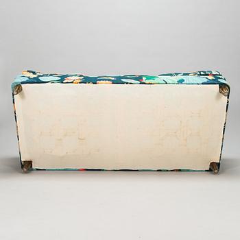 Josef Frank, sofa model 678, Firma Svenskt Tenn.