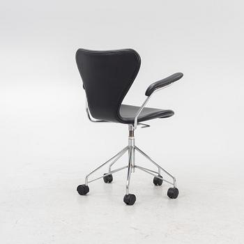 Arne Jacobsen, kontorsstol, "Sjuan", för Fritz Hansen Danmark.