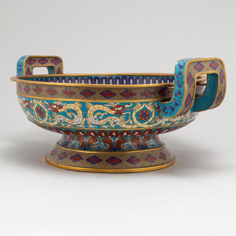 A large Chinese cloisonne footed bowl with handles, 20th century.