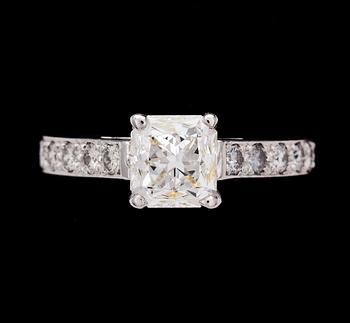 A radiant cut diamond ring, 1.65 cts.