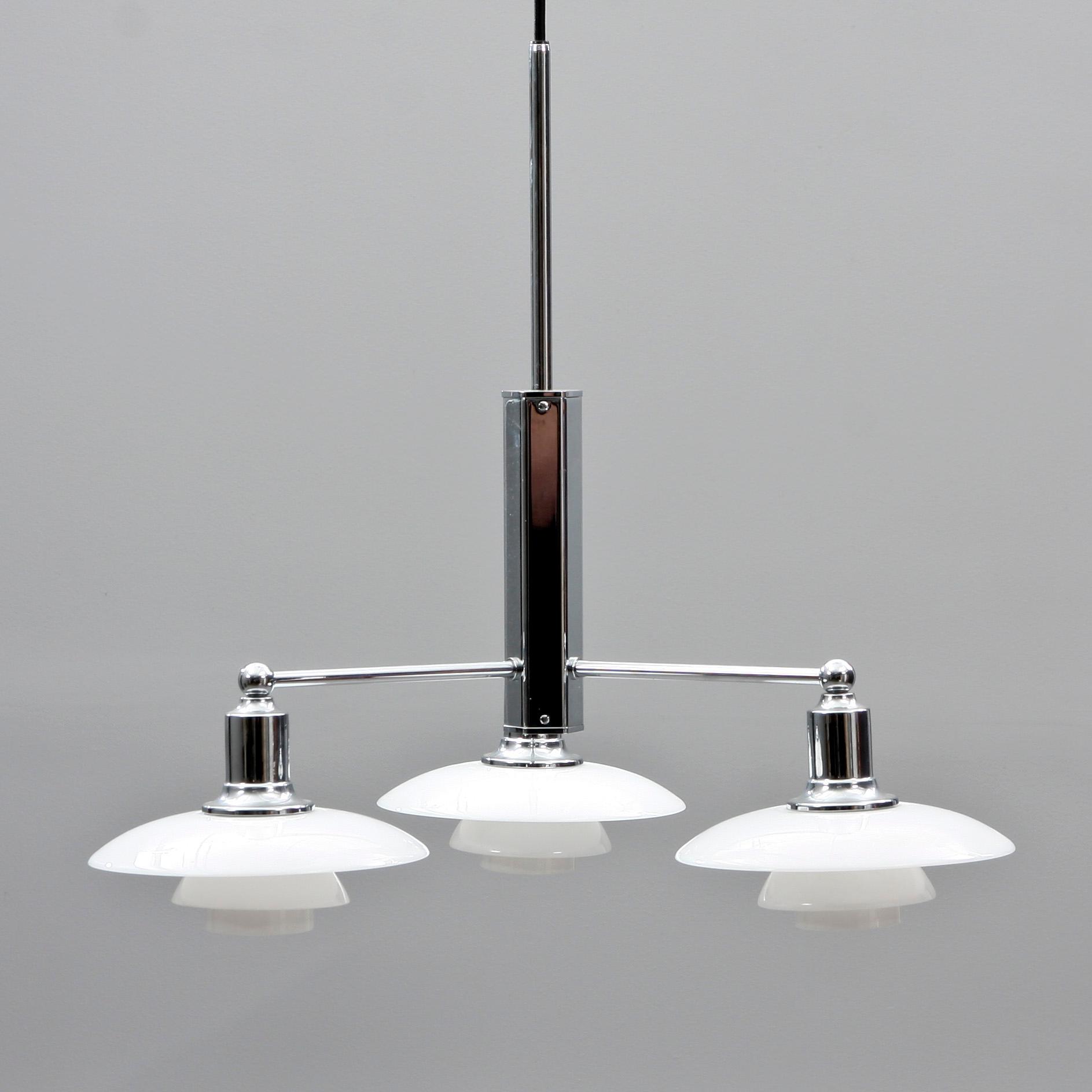 TAKKRONA, "PH 2/1", Poul Henningsen, Louis Poulsen, Danmark, h ca 55.