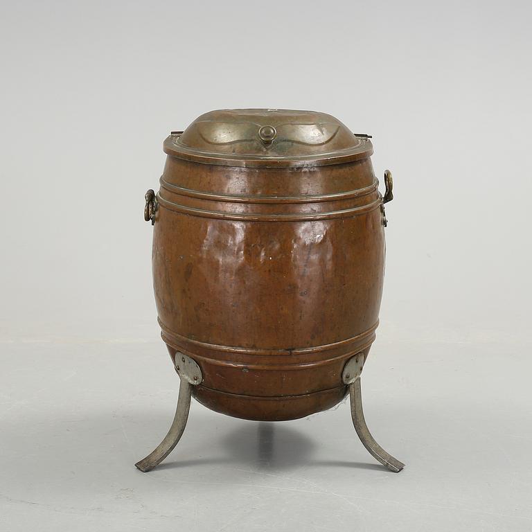 VATTENTUNNA, koppar, 1800-tal.