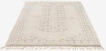 Märta Måås-Fjetterström, a 'Vita spetsporten' carpet, knotted pile in relief,  c. 218 x 119 cm, signed AB MMF,