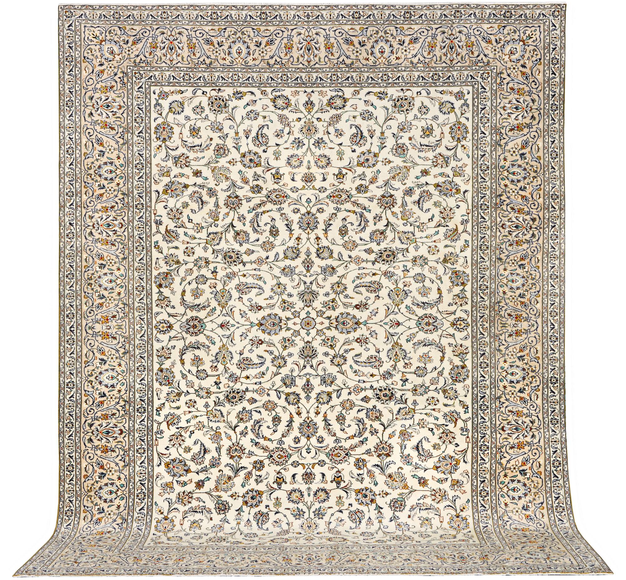 A Kashan carpet, c. 387 x 290 cm.