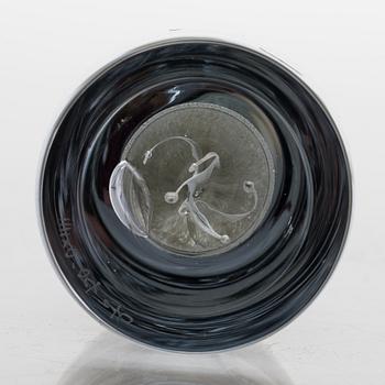 Joonas Laakso, lasiveistos, signeerattu J.Laakso OXIIII.