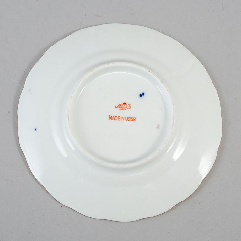 A 17-piece "Cobalt net" porcelain tableware set, Lomonosov, Soviet Union.