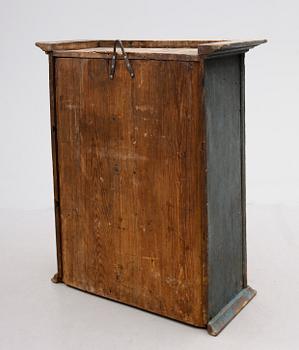 HÄNGSKÅP, Allmoge, daterat 1846.
