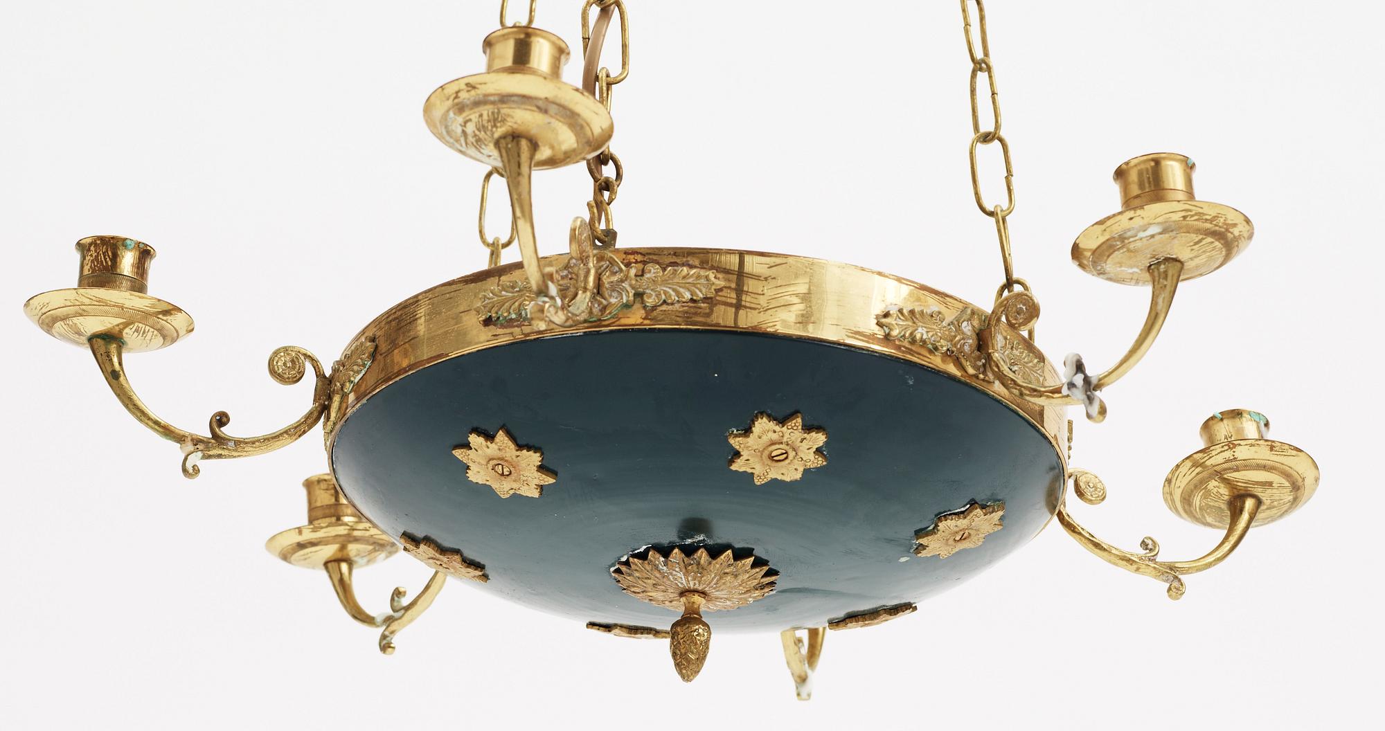 TAKAMPEL, mässing, empirestil, 1900-talets första hälft. H ca 95.