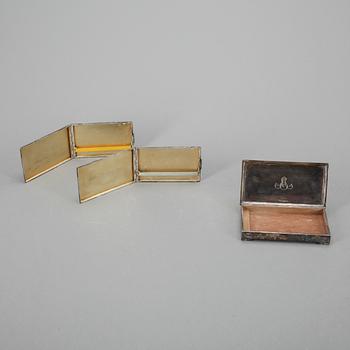 PARTI CIGARETTETUIER/SKRIN. 3 delar. Silver. Bl a GAB Stockholm 1945.