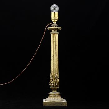 BORDSLAMPA, mässing, empirestil, sekelskiftet 1900.