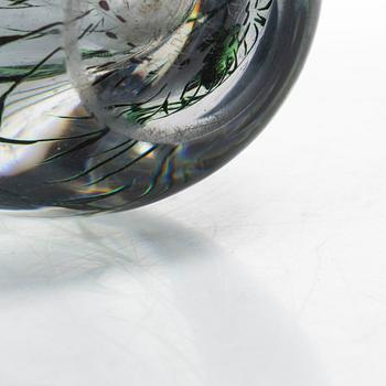 Edward Hald, vaser, 2 st, "fiskgraal" glas, Orrefors 1945 och 1952.