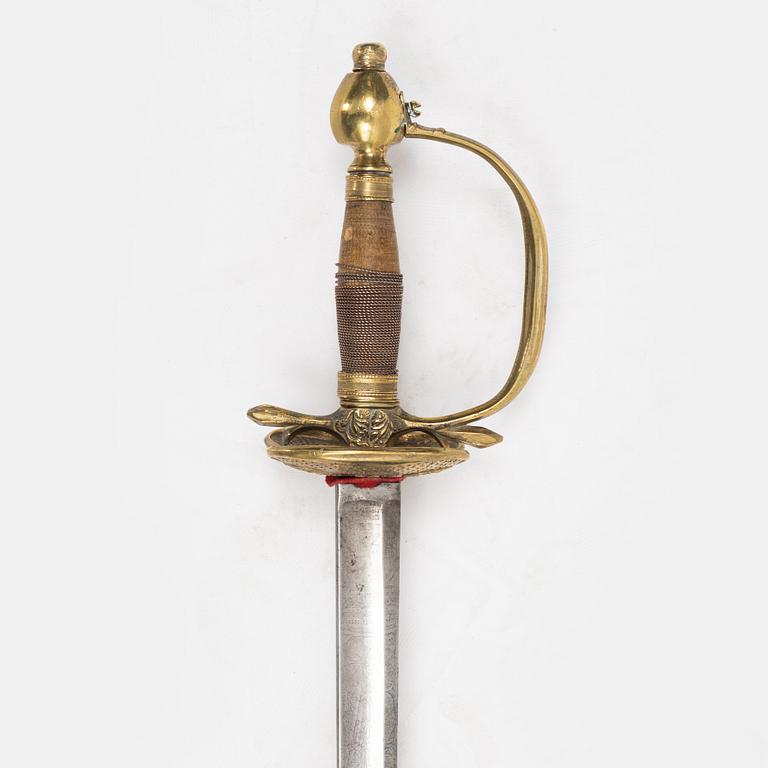 Värja svensk, för infanteriofficer, 1800-talets första hälft.