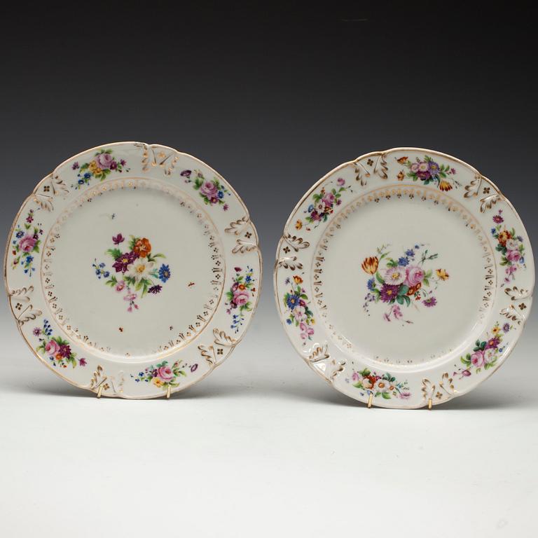 TALLRIKAR, 2 st, OCH STEKFAT, Frankrike/Ryssland, empire 1800-talets början.