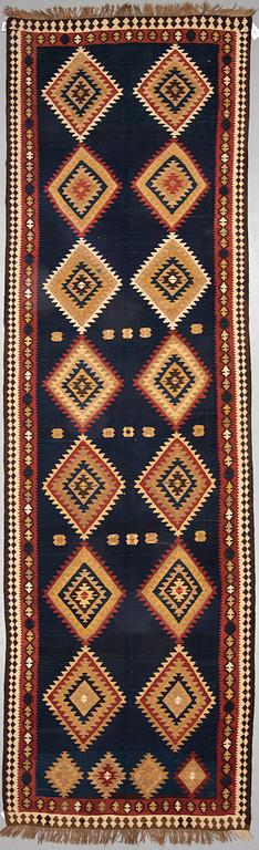 A RUNNER, kilim, ca 345 x 133 cm.