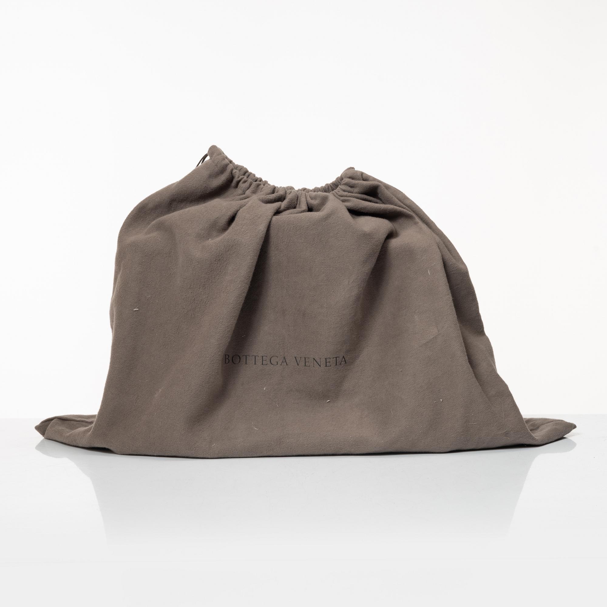 Bottega Veneta, bag, "Roma Medium".