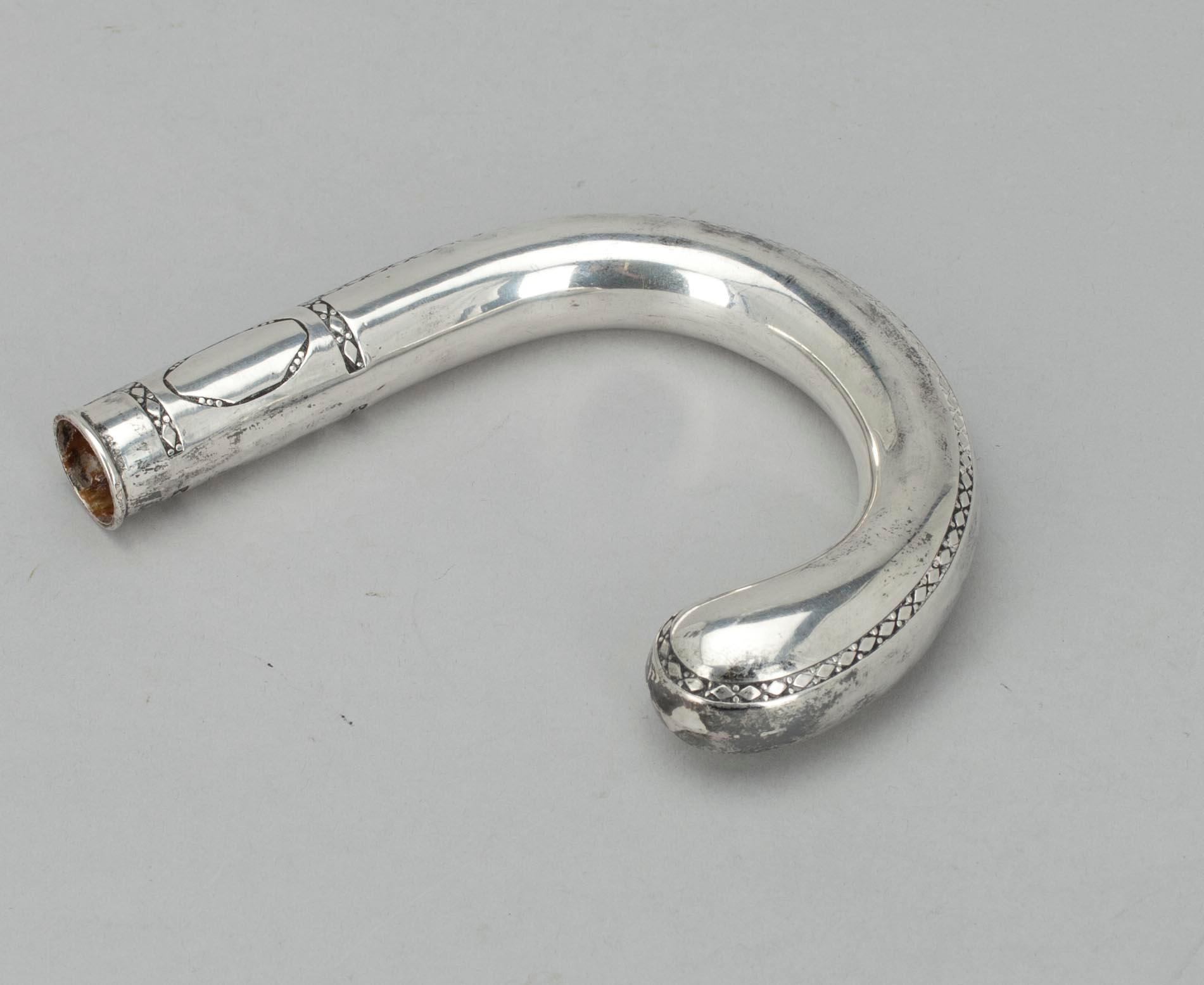 HANDTAG för PROMENADKÄPP, silver, Finland 1925. Vikt 124 g.