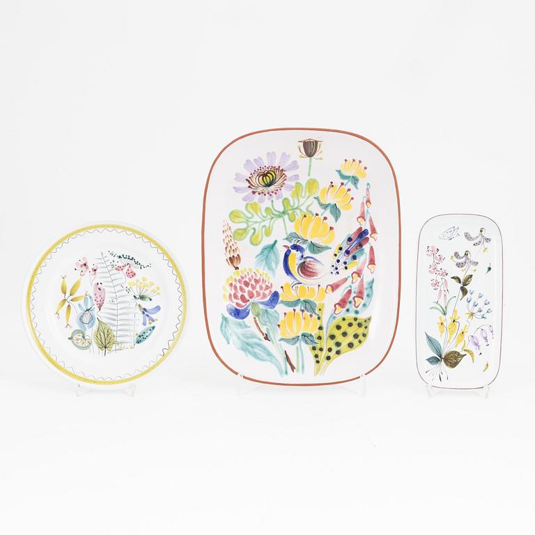 Stig Lindberg, a set of three faience dishes, Gustavsbergs studio.