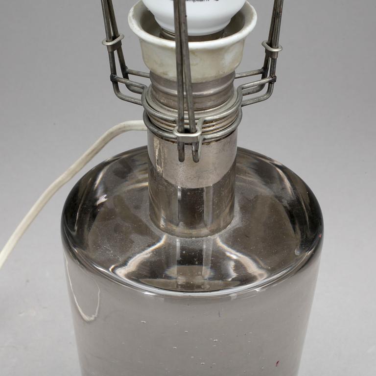 BORDSLAMPA, glas, 1900-talets andra hälft.