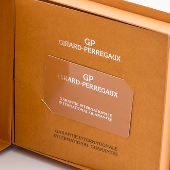 GIRARD-PERREGAUX - TRAVELLER, wristwatch, 39 mm.