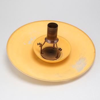 A 1930s PH-3 table lamp, designed by Poul Henningsen.