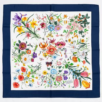 Gucci, scarf, "Flora".
