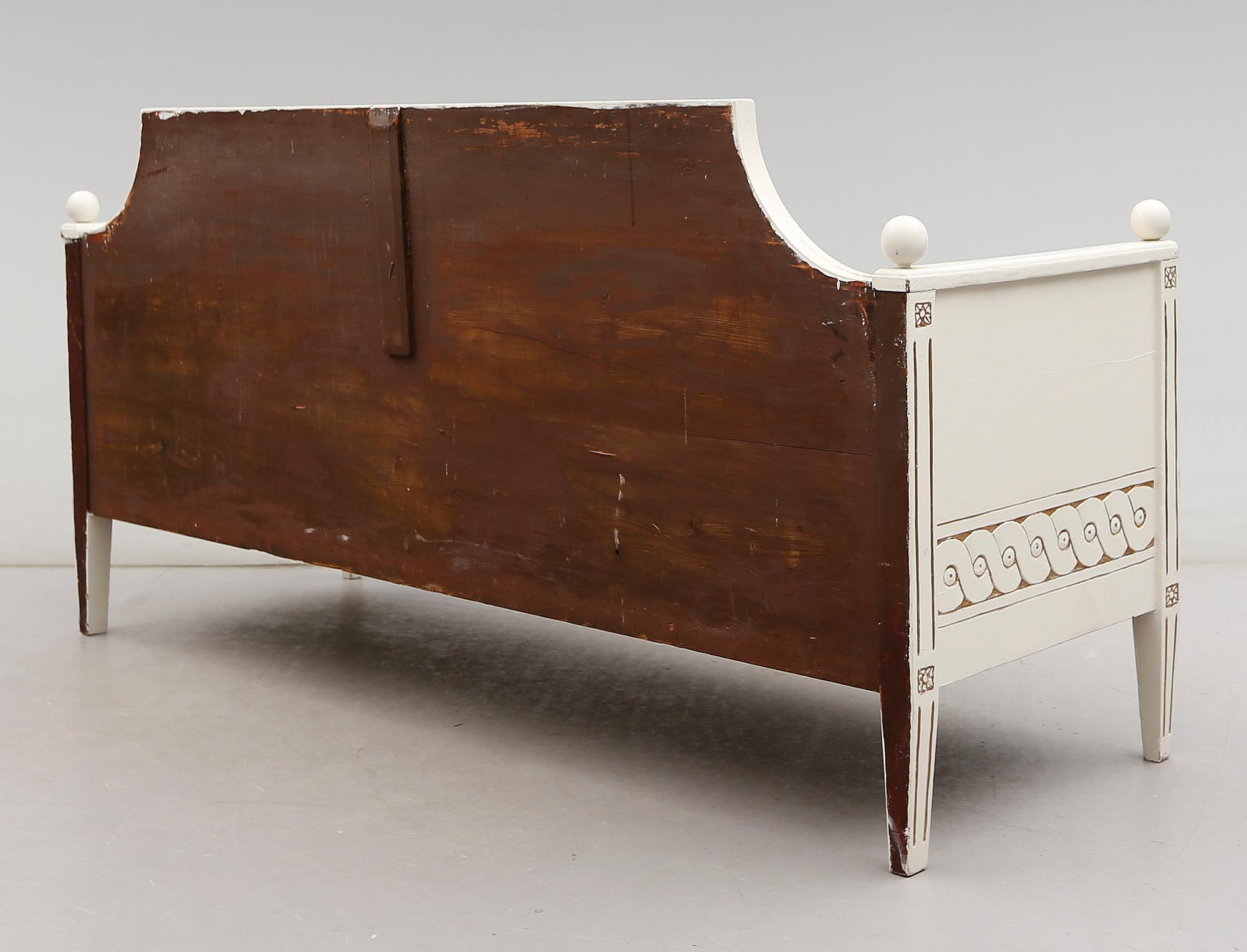 SOFFA, sengustaviansk, omkring år 1800.