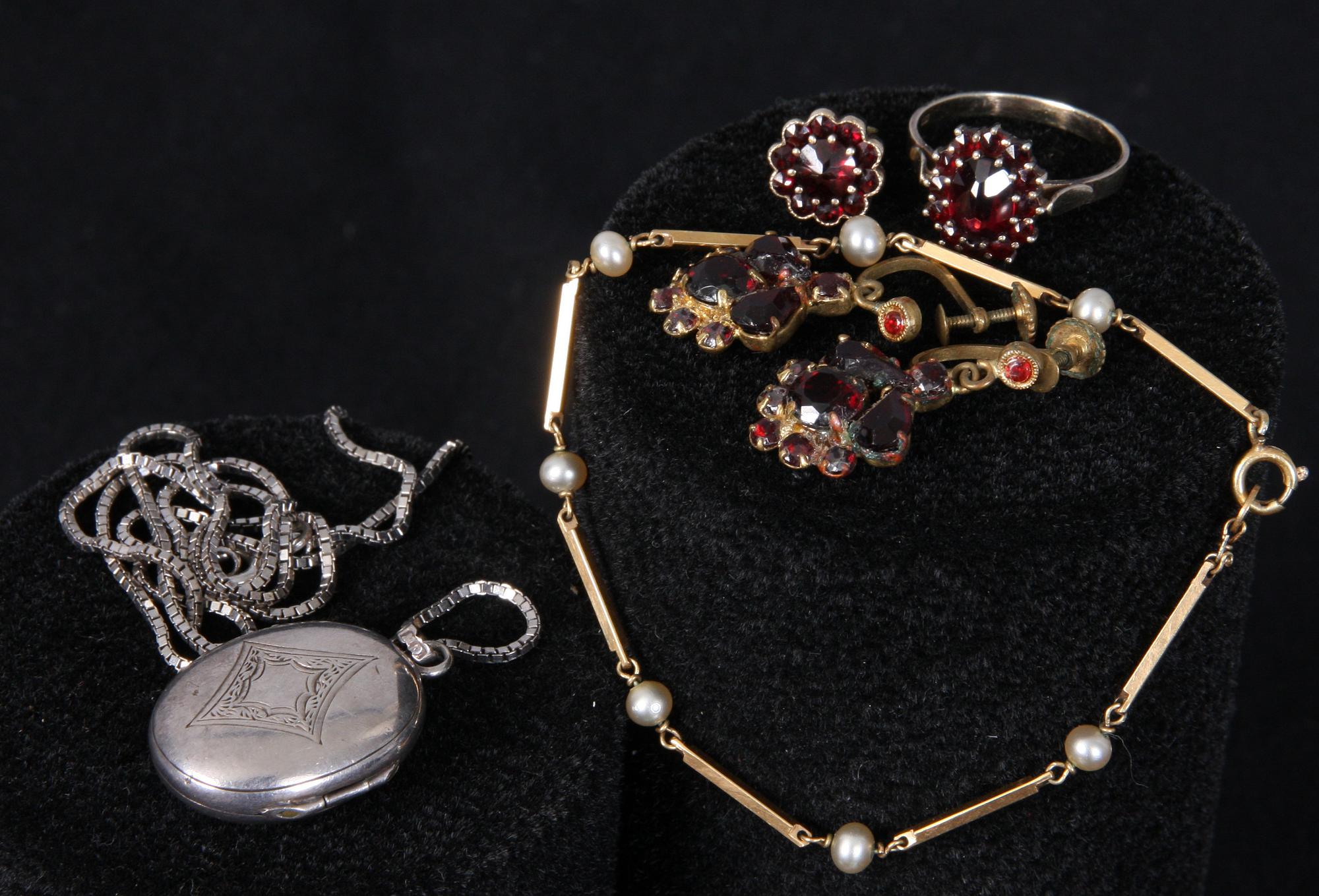 PARTI SMYCKEN, 1800-/1900 -tal.