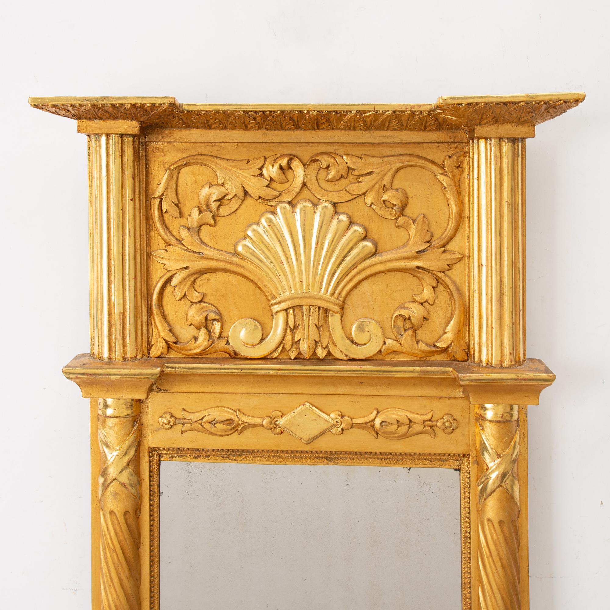 Mirror, Karl Johan, first half of the 19th century.