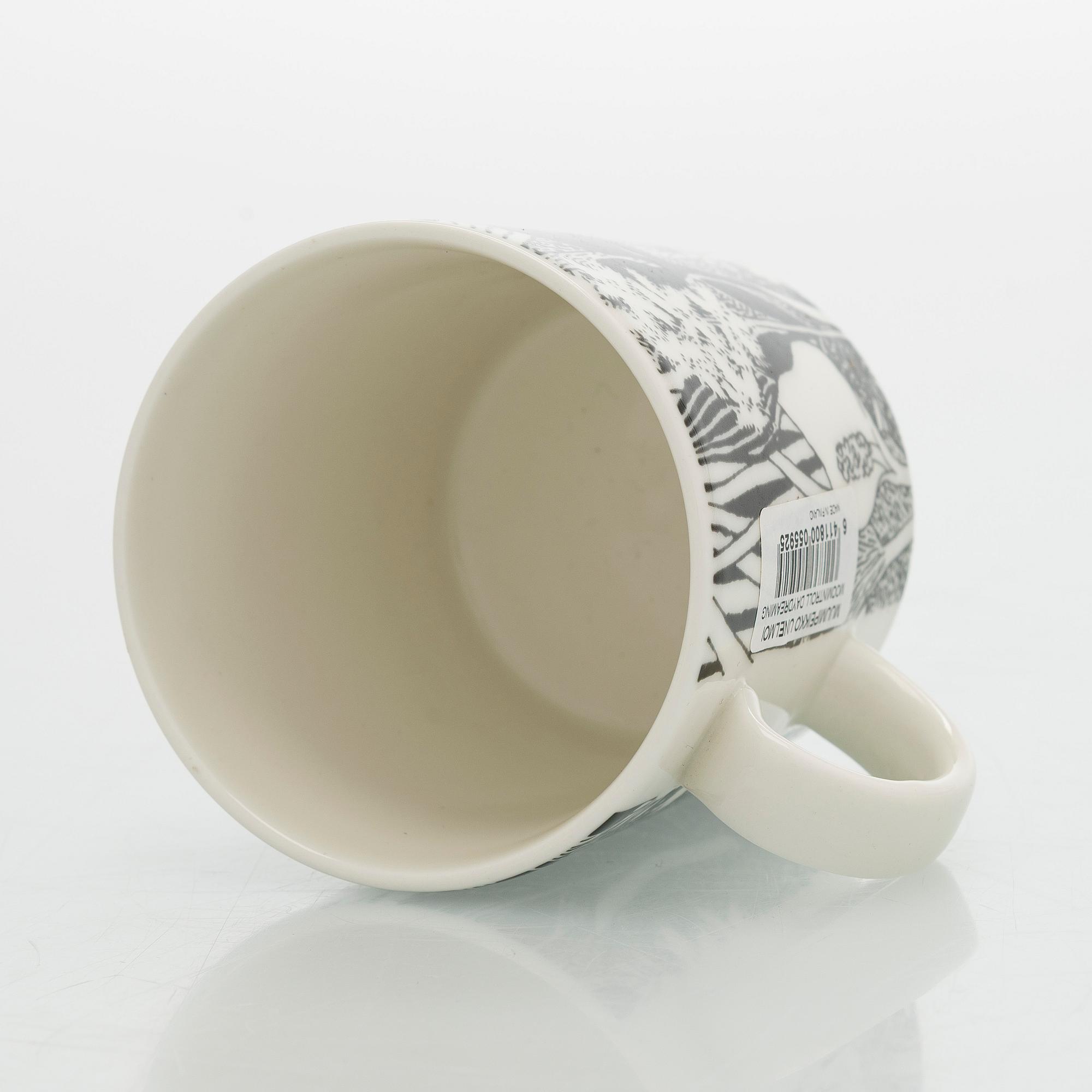 Muminmugg, "Mumintrollet dagdrömmer", porslin, Moomin Characters, Arabia 2005.