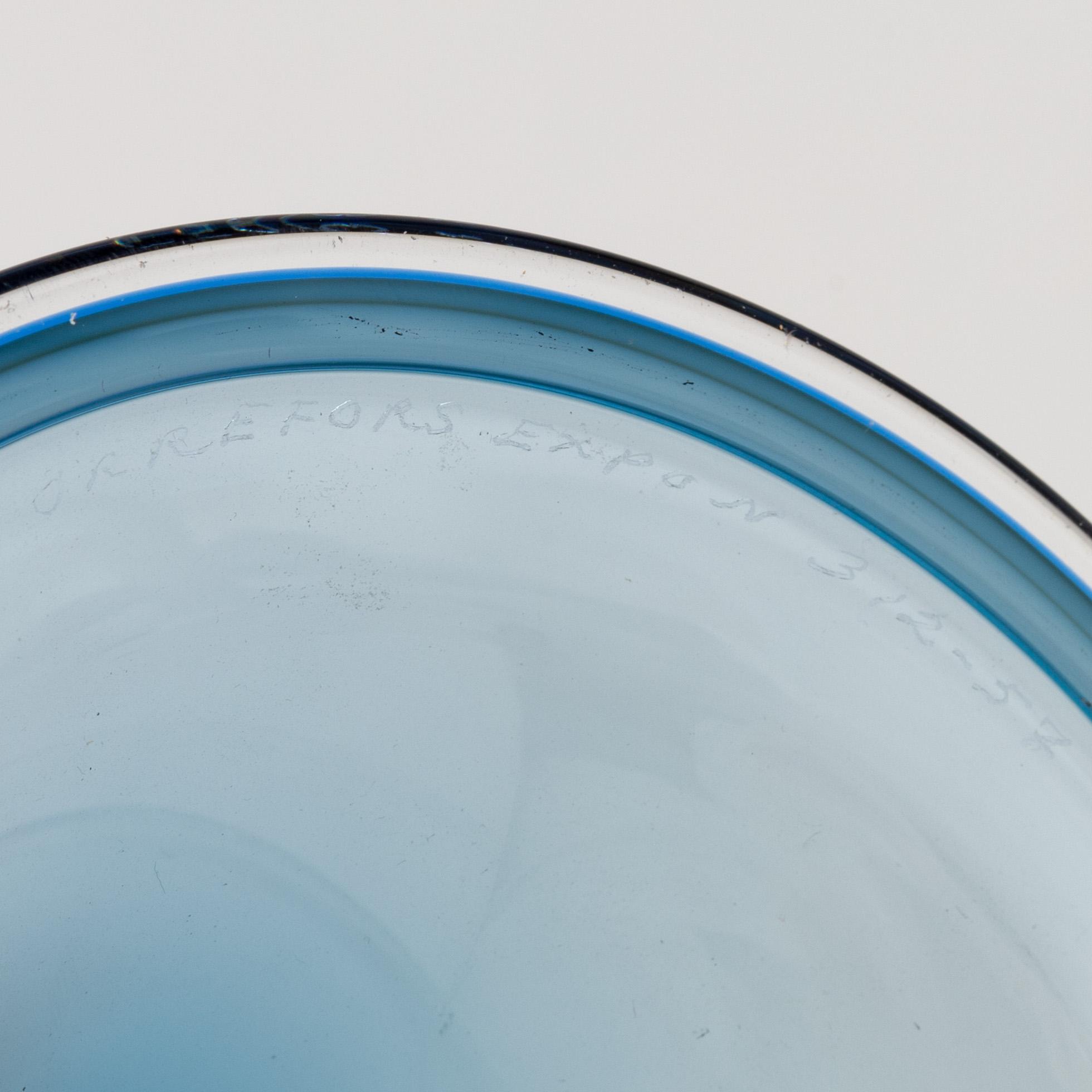 Nils Landberg, a 'Tulip' glass cup, Orrefors, Sweden 1950s.