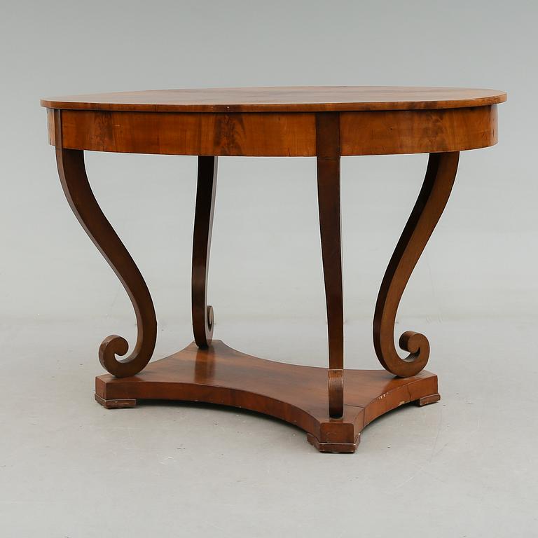SALONGSBORD, 1800-talets mitt.