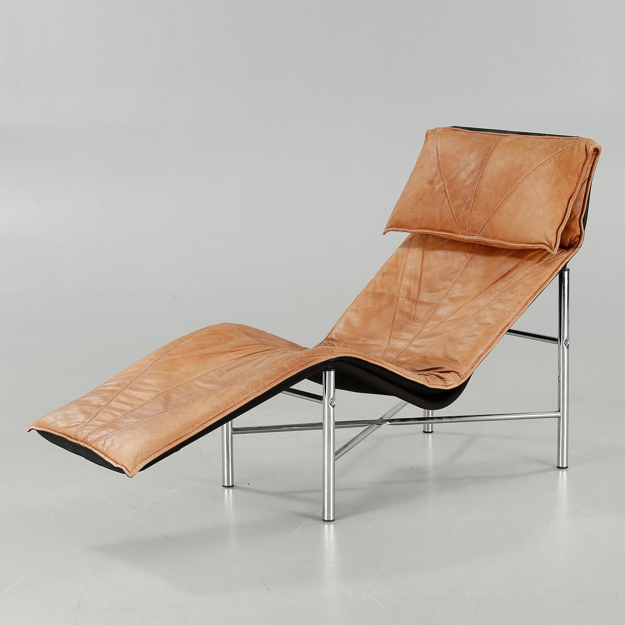 A "Skye" recliner, designed by Tord Björklund for IKEA.