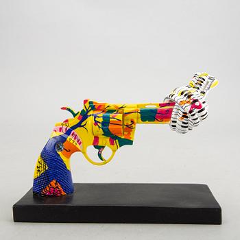 Carl Fredrik Reuterswärd, Non-Violence Project Foundation skulptur 2012.