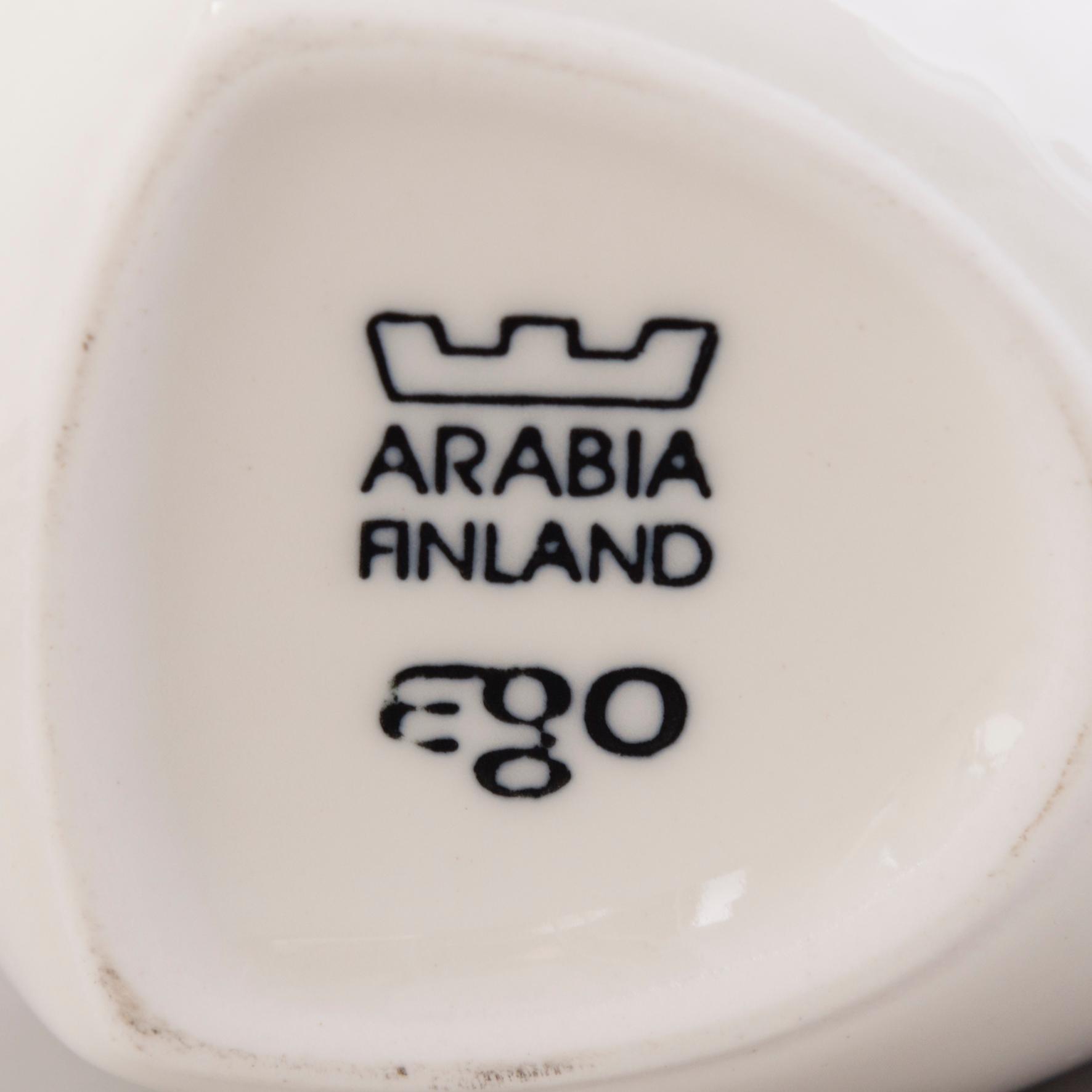 STEFAN LINDFORS, SERVISDELAR, 14 st, porslin, "Ego", Arabia, Finland.