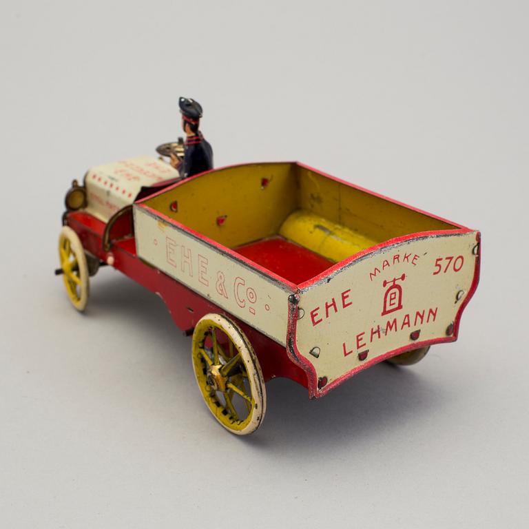 A tinplate Lehmann EHE & Co 570 truck, Germany. In production 1907-1935.