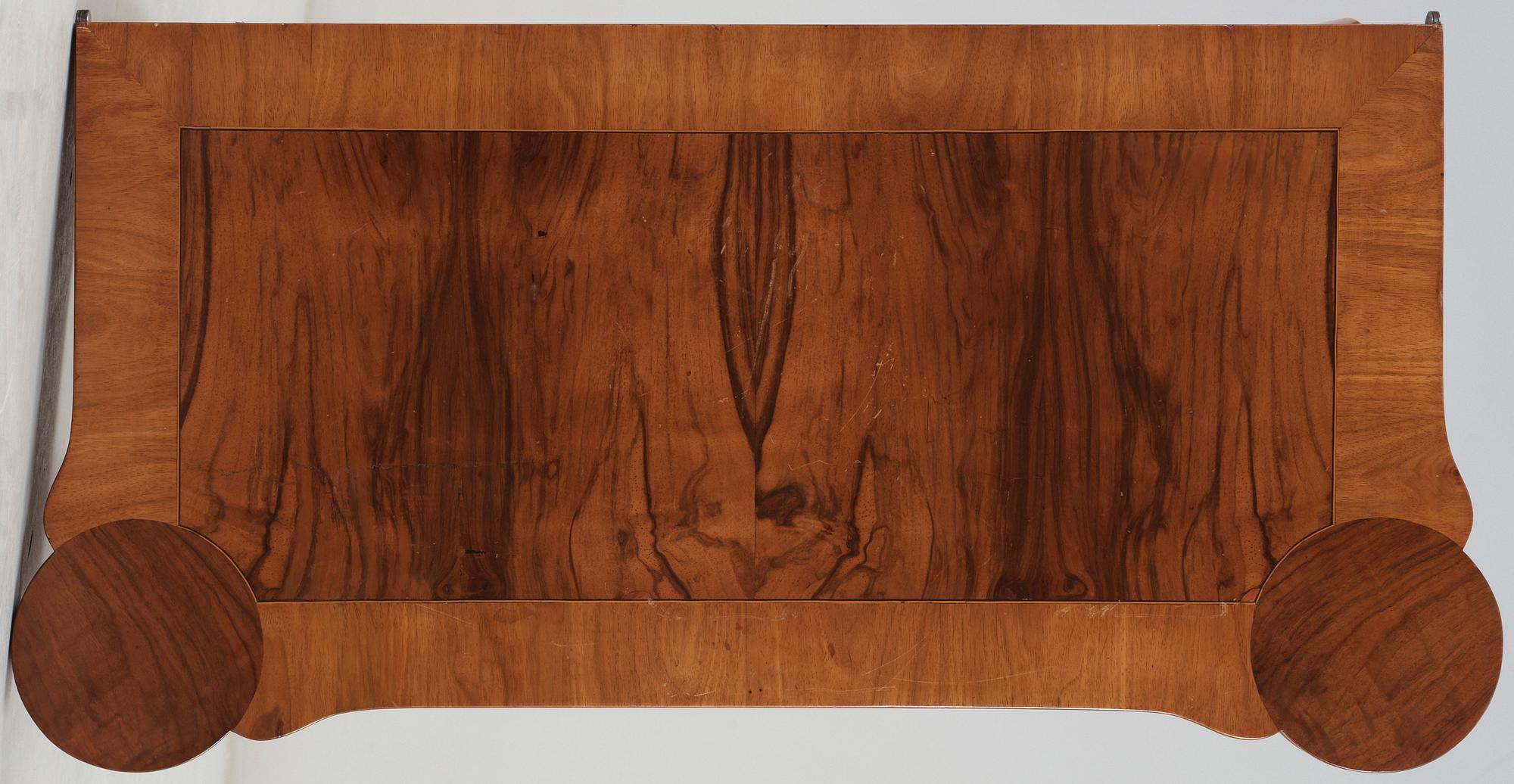 SPELBORD, av Georg Haupt 1772 (mästare i Stockholm 1770-1784). Rokoko.