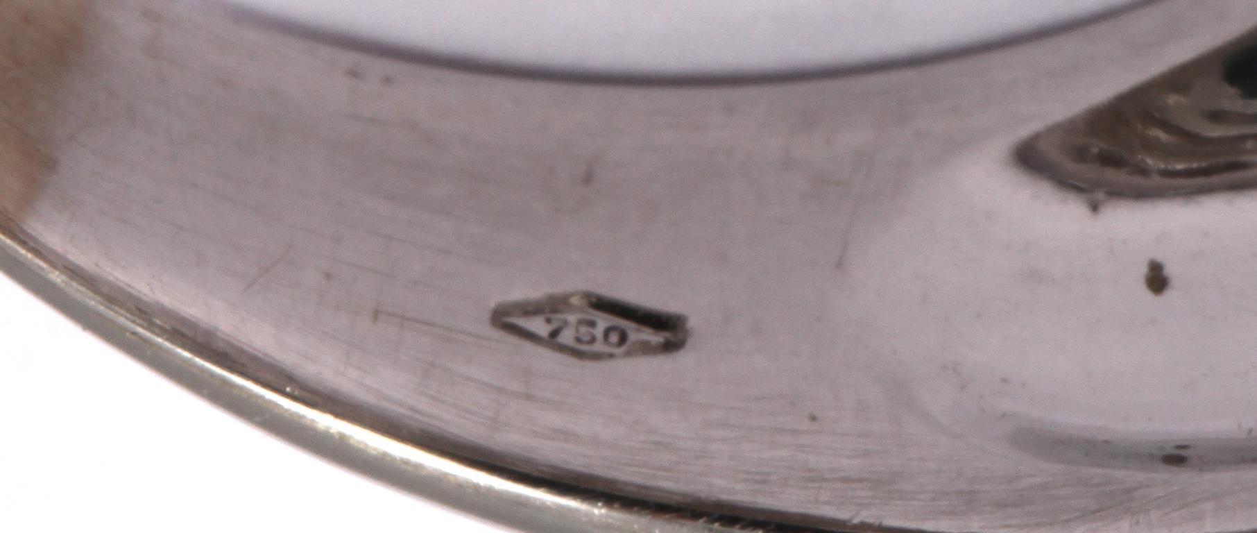 RING, 18k vitguld med briljantslipade diamanter totalt ca 2.00 ct, Alessandria, Italien. Vikt 10 g.