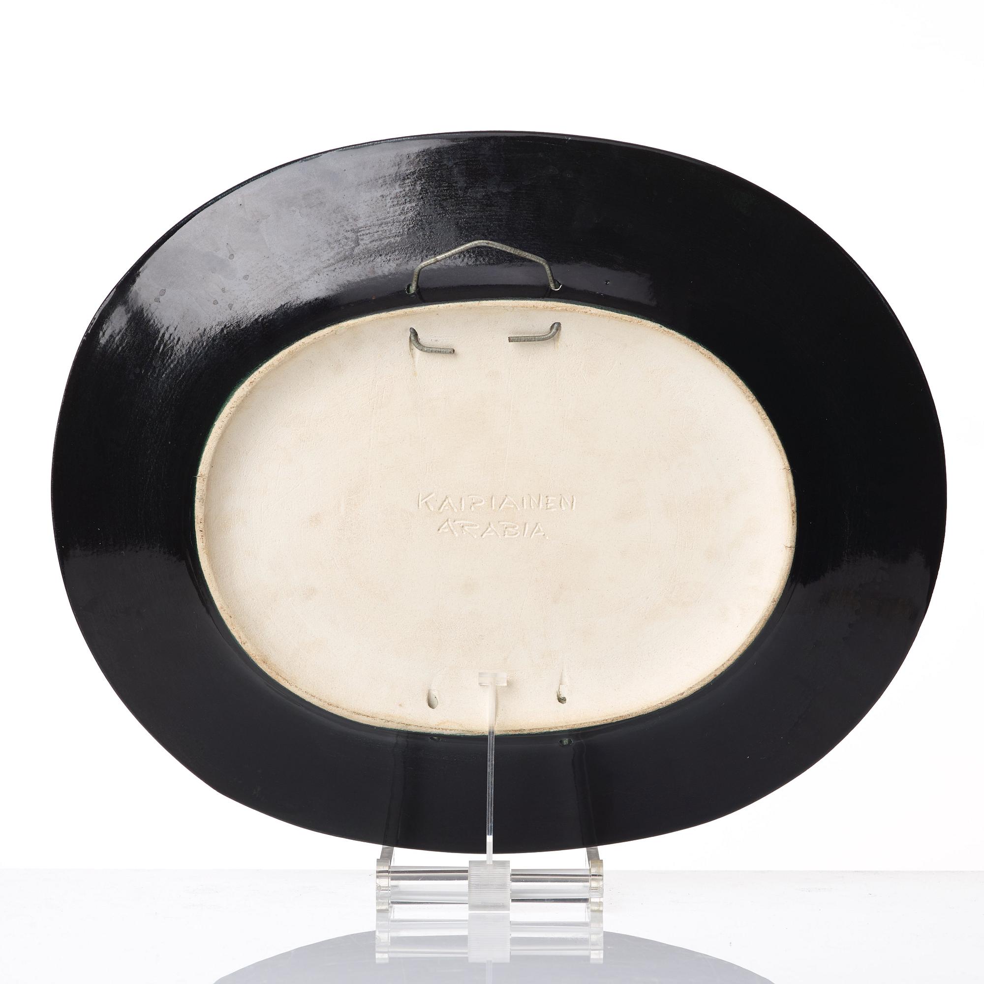 Birger Kaipiainen, a stoneware dish, Arabia, Finland.