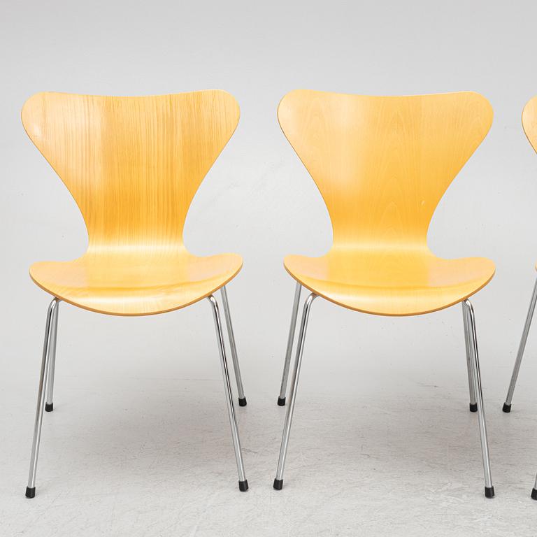 Arne Jacobsen, stolar, 4 st "Sjuan", Fritz Hansen, Danmark, 1998.