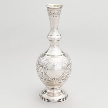 A silver carafe, maker's mark of Vasili Ivanovich Ivanov, assay master Lev Fedorovich Oleks, Moscow, 1894.