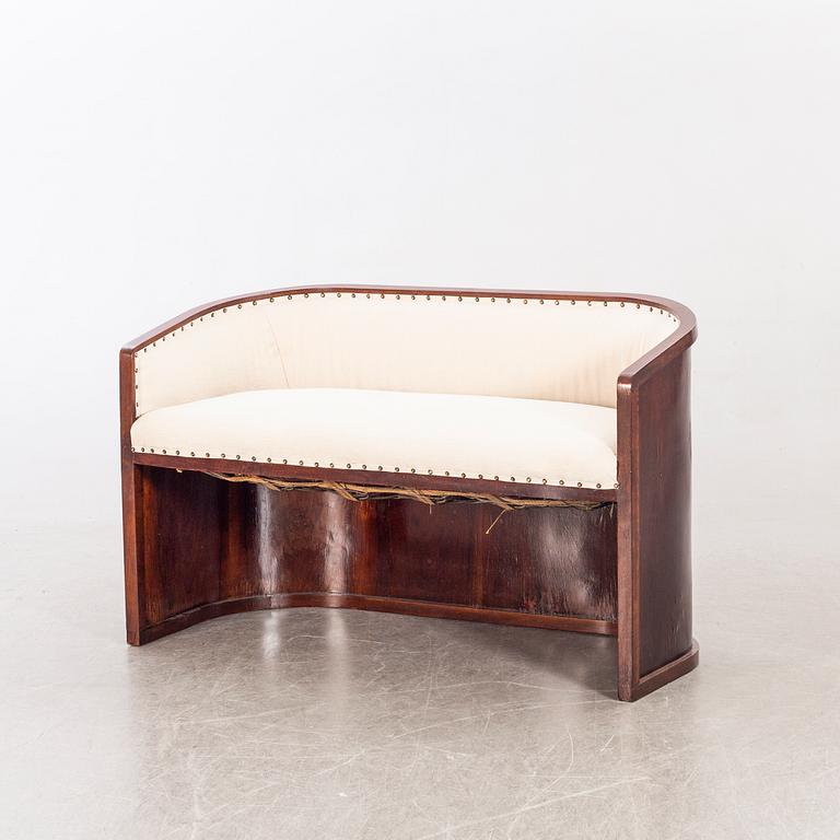 Soffa, 1900-talets första hälft.