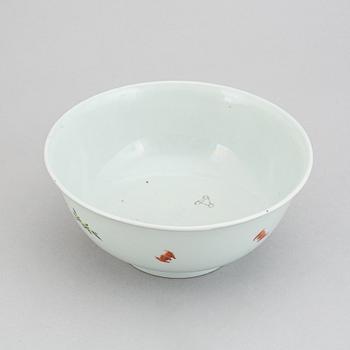 A famille rose porcelain bowl, Qing dynasty, 18th century.