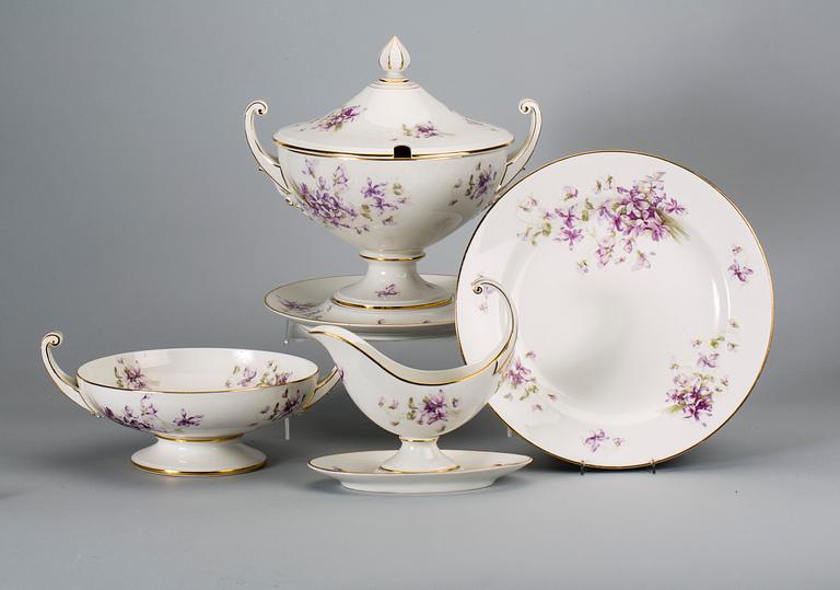 MATSERVIS, porslin, 147 delar,"Viol" Rörstrand, 1900-talets första del.