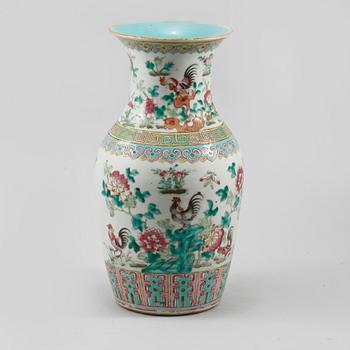 VAS, porslin, Kina, 1800-/1900-tal.
